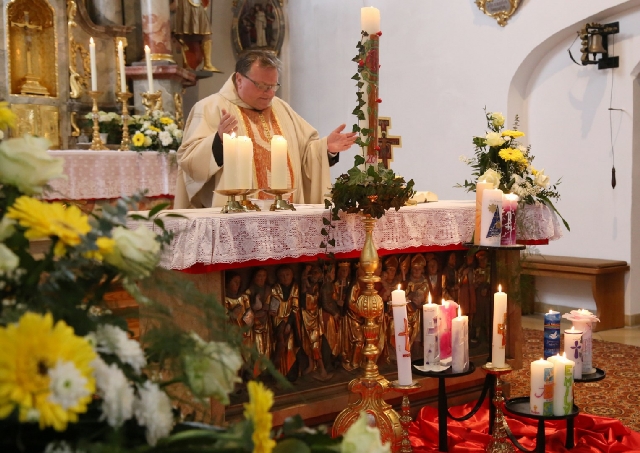 12-04-2015_Erstkommunion_011